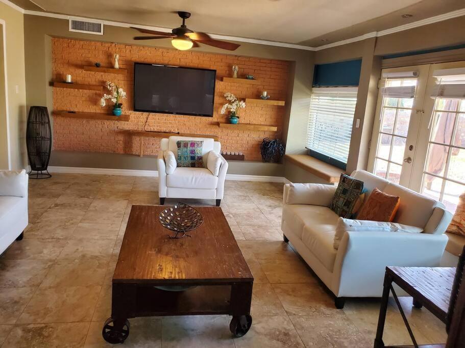 Holiday home Spacious West 19 Min From Airport, Bliss Military Base El Paso